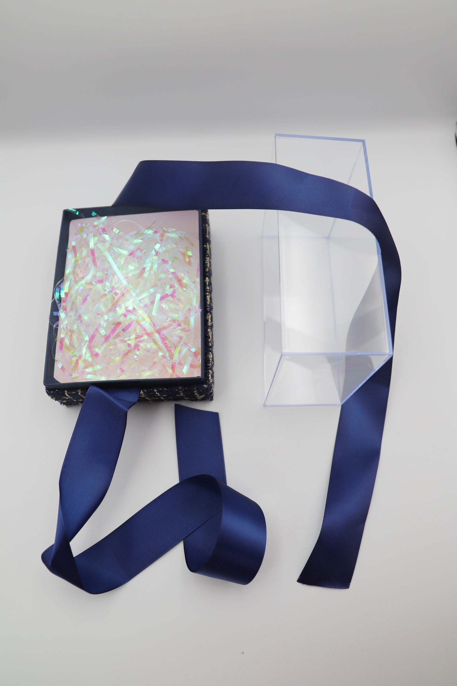 Clear Gift Box with ribbons - 3 COLOR VARIANTS - Gift box