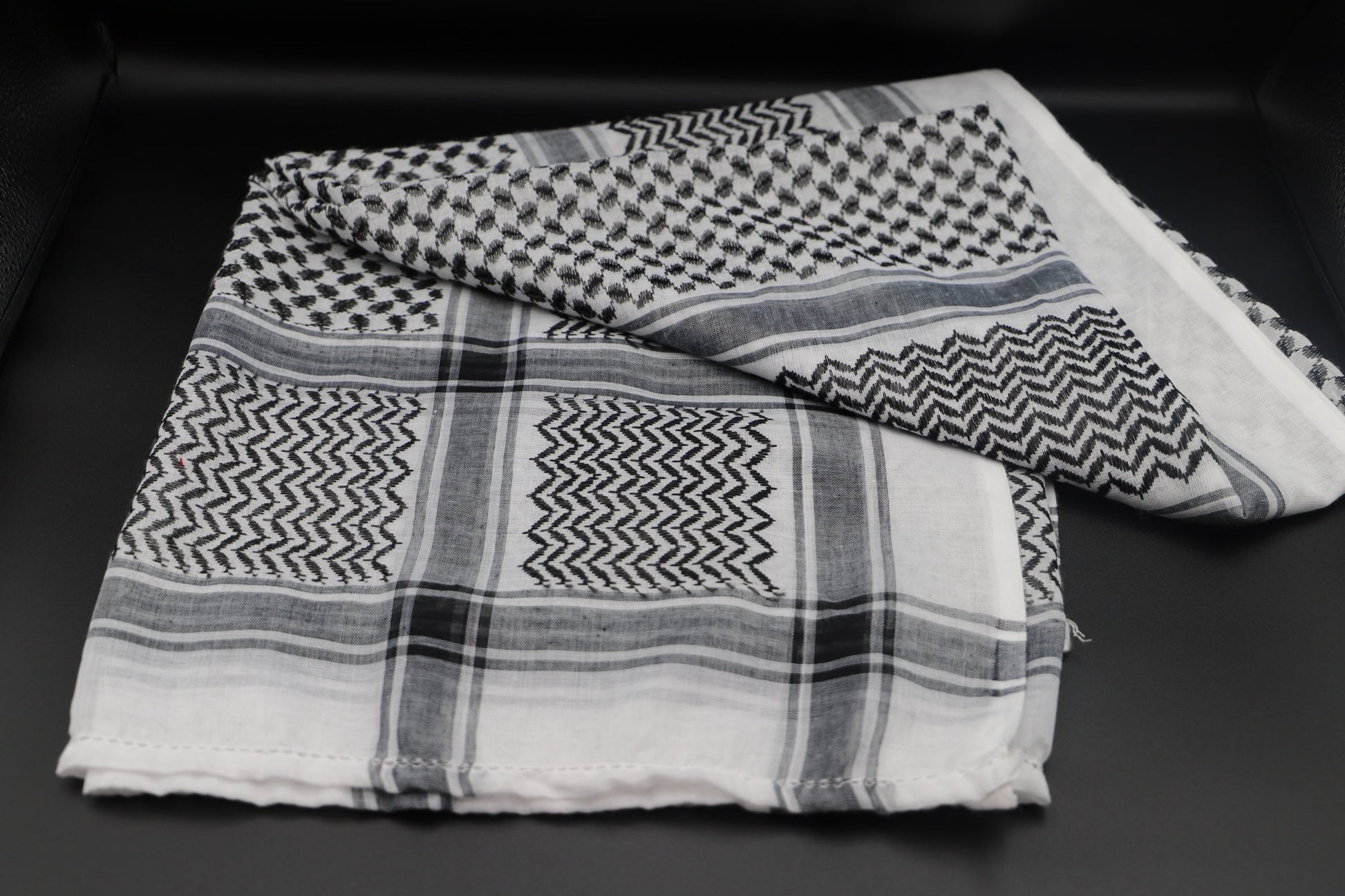 Traditional Arabian Men Scarves - (Keffiyeh) Palestinian style - Black and white - clothing